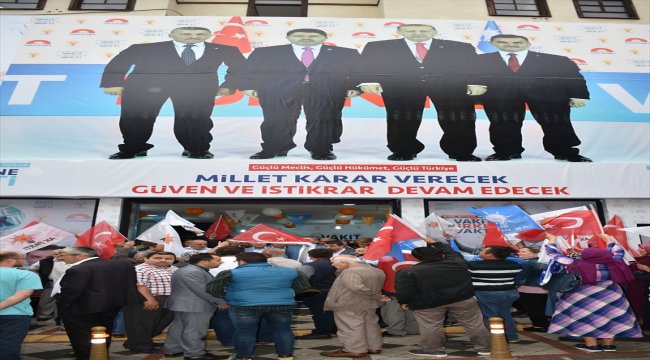 AK Parti seçim koordinasyon merkezi açıldı