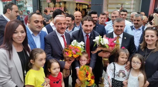 AK Parti Sinop milletvekili adayları partililerle buluştu