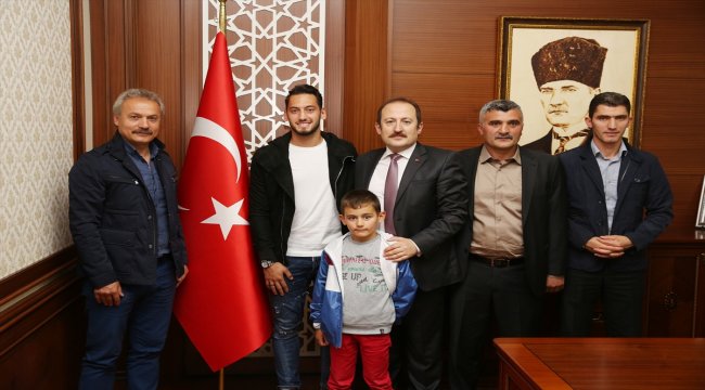 Hakan Çalhanoğlu Bayburt'ta