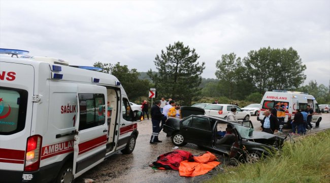 Bolu'da trafik kazası: 1 ölü, 6 yaralı