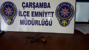 Çarşamba'da ruhsatsız tabanca ele geçirildi