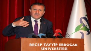 Recep Tayyip Erdoğan Üniversitesi mezuniyet töreni