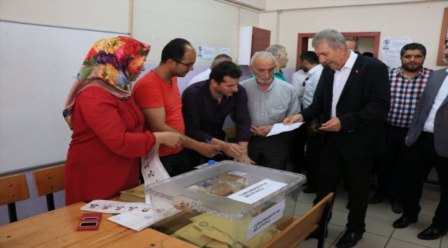 Sağlık Bakanı Demircan oyunu kullandı