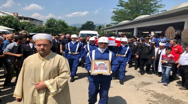 Şehit Jandarma Er Erdem Ay, son yolculuğuna uğurlandı