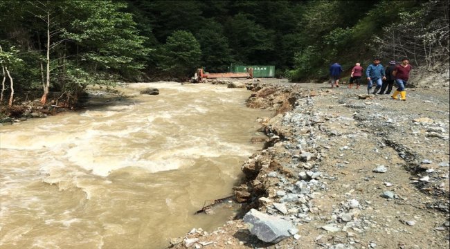 Trabzon'da sağanak etkili oldu