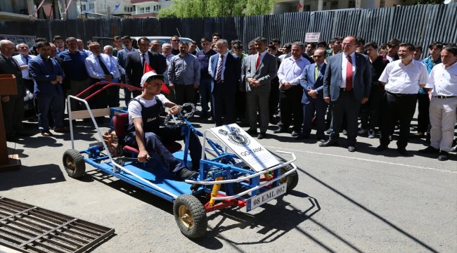 Artvin'de lise öğrencilerinden eğitim fuarı