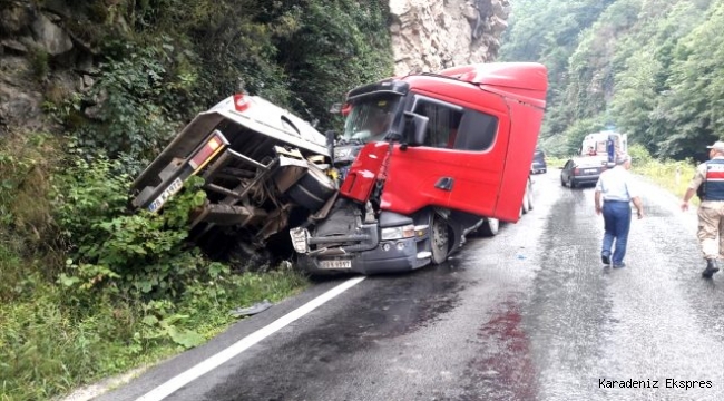 Giresun'da trafik kazaları: 5 yaralı