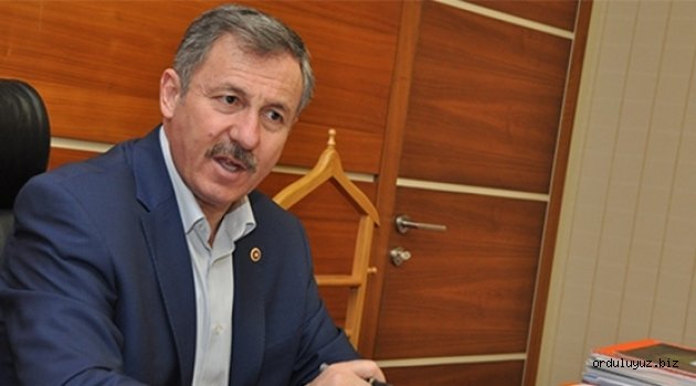 AKP milletvekili: Referandumu 'iman küfür' problemi haline getirmek 'Evet' oylarını artırmaz