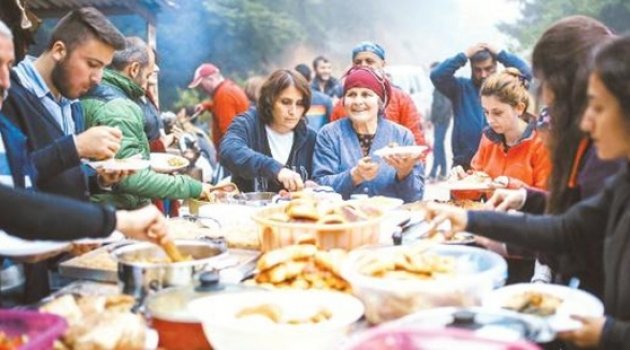 Artvin halkı altın madenine karşı yeşil nöbetinde