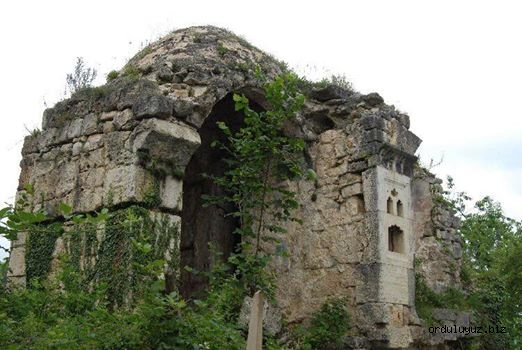 GÖLKÖY'DEKİ ŞIHMANOĞLU HAMAMI ve SARNICI NE ALEMDE?