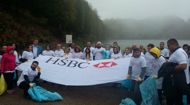 HSBC Bank Çalışanları Ulugölde Çöp Topladı