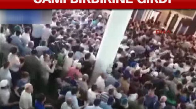 İmam eksik rekat kıldırınca yüzlerce kişi camide arbede çıkardı