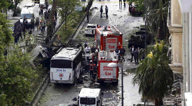 İstanbul Vezneciler'de polis aracına bombalı saldırı, 7'si polis, 11 kişi hayatını kaybetti