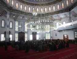 Satılan cami ve mescitler ibadete açılıyor