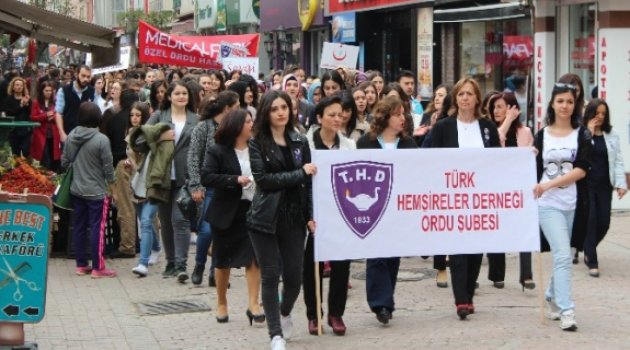 Ordu'da Hemşireler Yürüdü