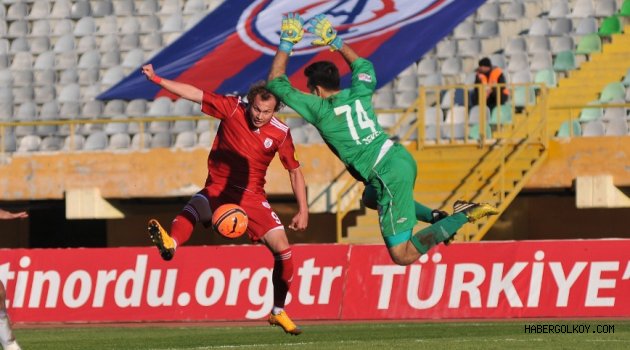 ORDUSPOR İLK MAÇINDA SAHADAN BOYNU BÜKÜK AYRILDI