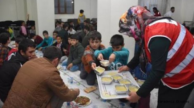 Türk Kızılayı'ndan iftar